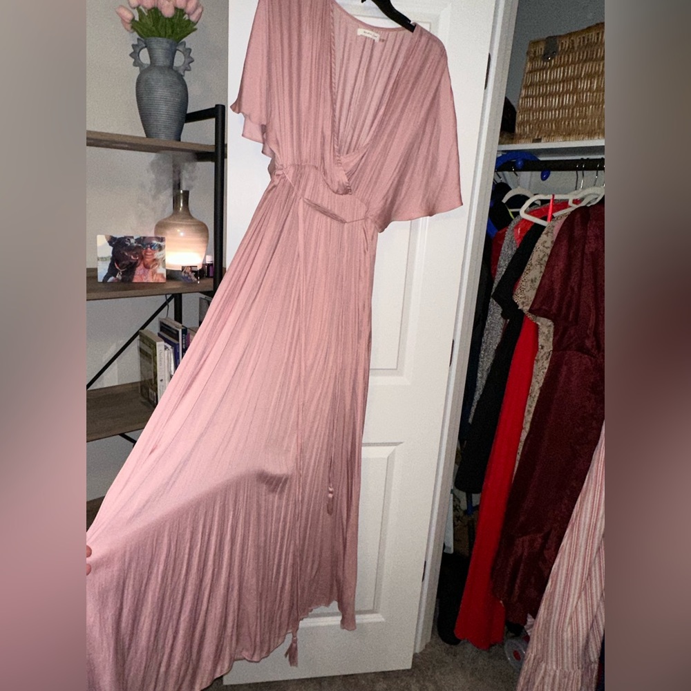 Light pink maternity dress